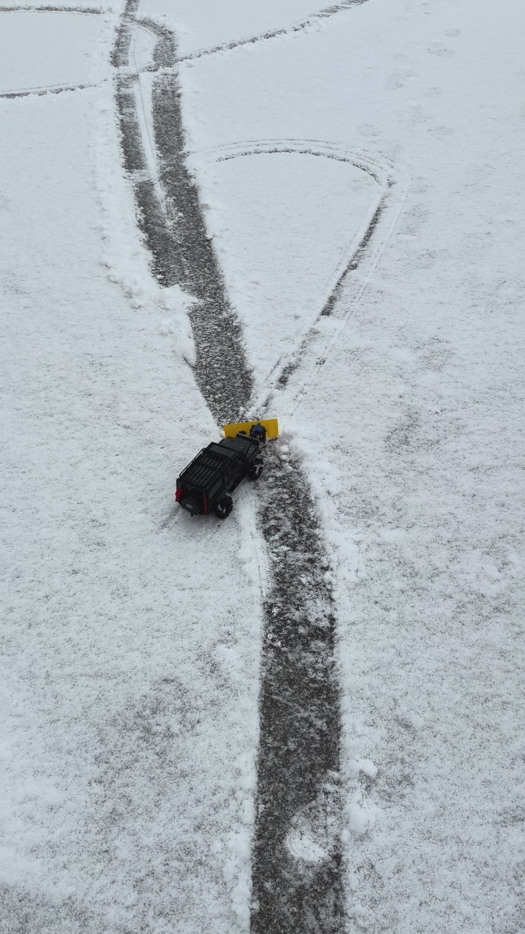 PELLE À NEIGE POUR DEFENDER ÉCHELLE 1:18